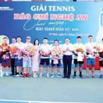 Giải Tennis chào mừng Ngày Doanh nhân Việt Nam của những người làm báo xứ Nghệ