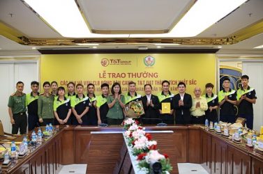 T&T Group trao thưởng hơn 1,2 tỷ đồng cho CLB Bóng bàn CAND – T&T sau Giải vô địch bóng bàn quốc gia 2025