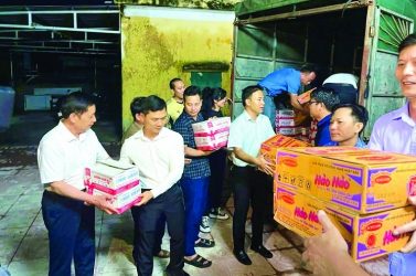 Các doanh nghiệp ủng hộ người dân Thanh Hóa bị thiệt hại do bão số 10