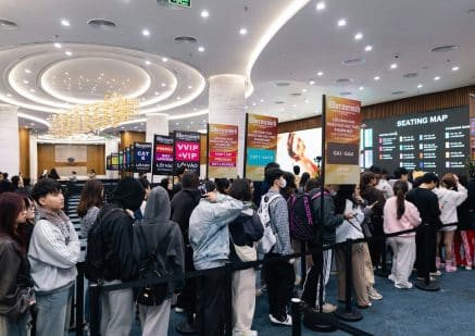 Fan đổ về Ocean City check in G-DRAGON 2025 WORLD TOUR [Übermensch] IN HANOI, háo hức chờ concert lịch sử