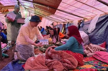 Vingroup tiếp tục hỗ trợ thêm 500 tỷ cứu trợ miền Trung, nâng tổng đóng góp lên 1.000 tỷ đồng