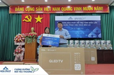 Hòa Phát tặng 100.000m2 tôn, hàng ngàn đồ dùng thiết yếu tại tỉnh Đắk Lắk