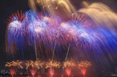 Trận địa pháo hoa lớn chưa từng có ở Hà Nội mừng thành công Đại hội Đảng XIV