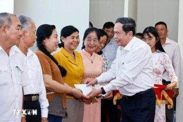 Hơn 3 triệu lượt người có công được tặng quà Tết với tổng kinh phí 2.600 tỷ đồng