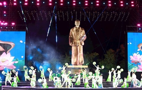 Khai mạc Lễ hội Làng Sen 2026: Lan tỏa khát vọng phát triển từ quê hương Bác Hồ