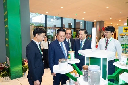 Mang giải pháp xanh đến đồng ruộng: Dấu ấn Vinachem tại Đại hội đại biểu toàn quốc Hội Nông dân Việt Nam lần thứ IX