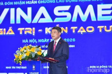 Thủ tướng: “Doanh nghiệp nhỏ và vừa phải nuôi khát vọng lớn, vươn ra biển lớn”