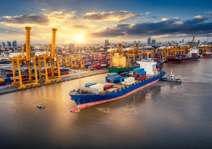Thúc đẩy xuất khẩu, kiểm soát nhập siêu