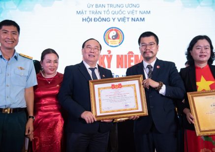 Đông y gia truyền Athena: Gìn giữ y đạo, xây dựng thương hiệu bằng đông y chuẩn mực với bí quyết châm cứu êm “vô thống châm” độc bản