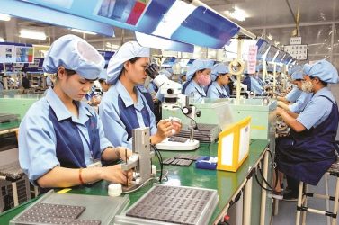 Doanh nghiệp công nghiệp hỗ trợ cần chuyển đổi xanh một cách đồng bộ