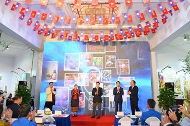 Tuần lễ sản phẩm Việt – Lào: Giới thiệu sản phẩm đặc trưng Việt Nam và Lào tại Hà Nội