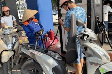 Chính phủ kéo dài giảm thuế xăng dầu đến hết năm 2026